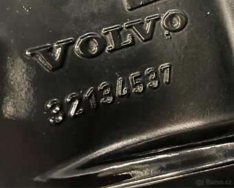 Original zimni kola Volvo XC40 Recharge pneu 95% - 11