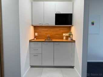 PRONÁJEM NOVÉ KANCELÁŘE O CP CCA 14,90 M2 V BRNĚ - 11