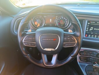 Dodge Challenger 5.7 HEMI R/T - 11