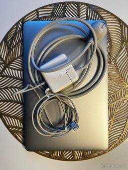 Macbook Air 11’ 256 SSD 8gb RAM - 11