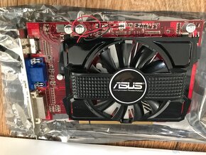 Asus HD5670 - 11