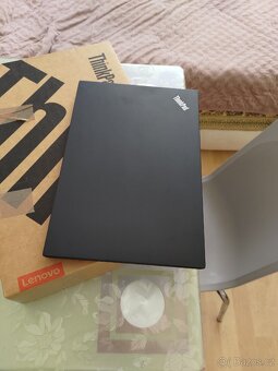 Lenovo Thinkpad T15 gen1 - 11