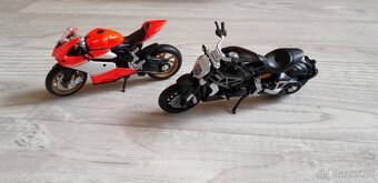 motorky modely 1/18 Maisto - Bburago - 11