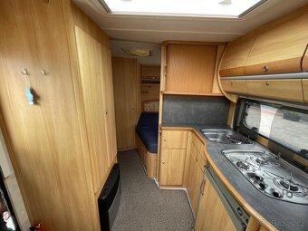 Sprite Cirrus 500, 4 osoby,el.pojezd,bojler,velká nádrž,stan - 11