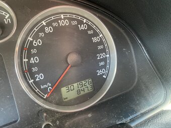 Volkswagen Passat B5.5 1.9TDI - 11
