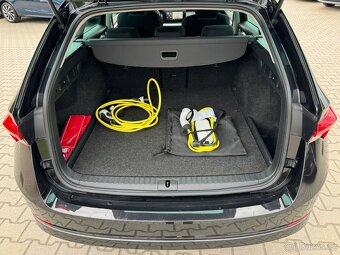 Škoda Octavia iV 1,4 TSI 150kw PHEV,matrix,kamera,virtual - 11