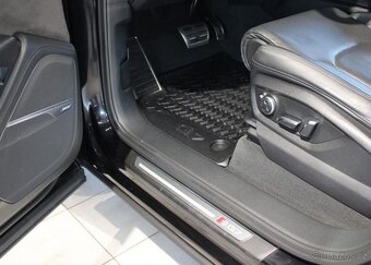 Audi SQ7 BiTDi 320kW V8 quattro NezTop nafta manuál - 11