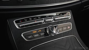 Mercedes-Benz Třídy E, 220D 4Matic 2,0/142kW Tažné - 11