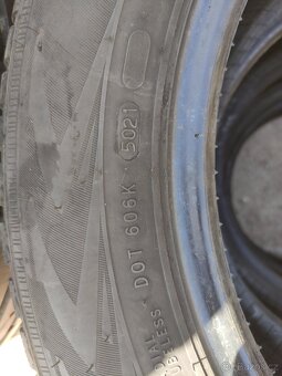 Pneu Nokia 185/65 R15 - 11