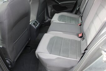 Volkswagen Golf 2.0 TDI, VIRTUAL, NAVIGACE, DPH - 11
