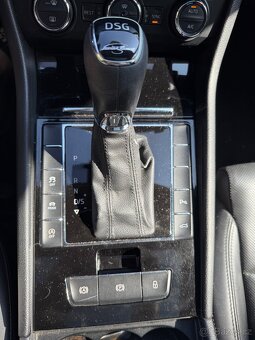 Škoda Superb 2.0 TDi 140kw L&K, pano, nová STK - 11