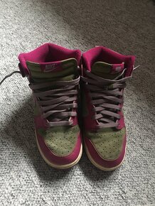 Kotnikové boty zn.Nike Dunk vel.36,5 - 11