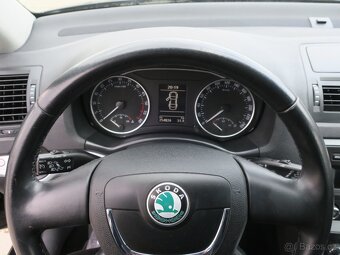 Prodám Škoda Octavia 1.6 TDi 77 kW Ambiente DSG - 11