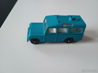 Matchbox autíčka různé - 11