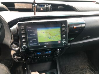 Toyota Hilux - 11
