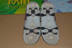 32 33 Fare Essi Adidas Next boty sálovky sandálky - 11