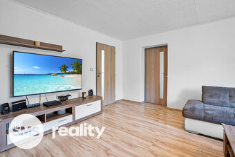 Prostorný rodinný dům 186 m², 2 bytové jednotky, zahrada, ba - 11