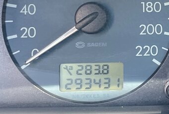 Citroën Xsara 1.6i, 2002 – spolehlivý kombík za výbornou cen - 11