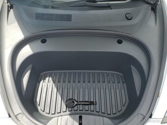 2021 Tesla Model 3 - 11