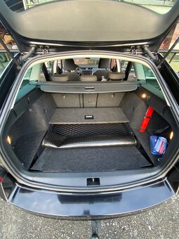 Škoda octavia 3 combi 2.0tdi 110 kW dsg - 11