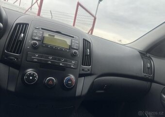 Hyundai i30 1,4 CVVT 1.MAJITEL ČR +ALU benzín manuál 80 kw - 11