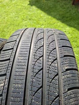 Zimní pneu 235/45/17 - 11