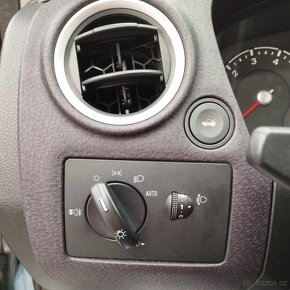 Ford Fusion 1,4i - 11