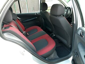 Škoda Fabia Cool 1.2 12V 47kW rok 2006 naj.122tis. NOVÁ STK - 11