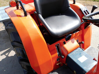 Traktor Kubota B1-17 - 11