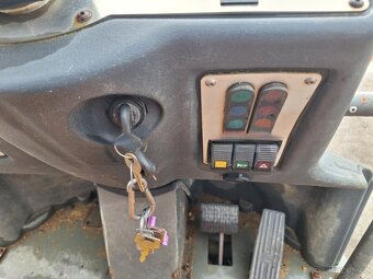 AUSA D 350 AHG 4X4 - 11