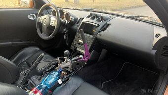 Nissan 350z - 11