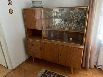 Starožitné skříně - 11