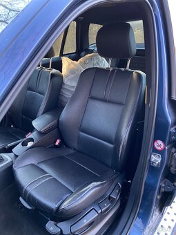 Náhradní díly z BMW X3 E83 3.0i - 11