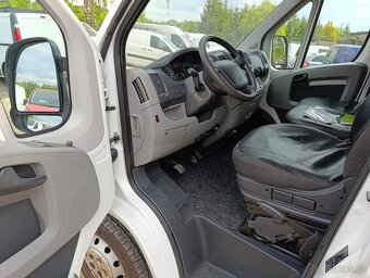 Peugeot Boxer 2.2 HDi L2H1 6míst tažné - 11