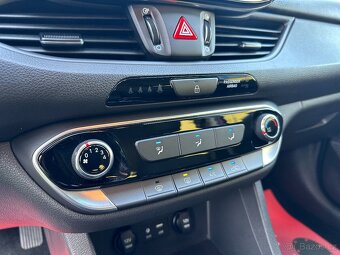 Hyundai i30 Fastback 1.4 T-GDi  1.Maj ČR  r.v.2019 SLEVA - 11