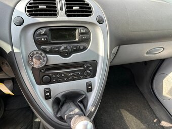 CITROEN XSARA PICASSO 1,6 80kW BENZÍN - 11