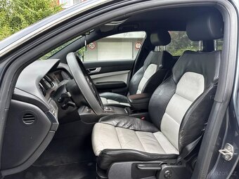 Audi A6 Avant 3.0 V6 TDI Quattro Exclusive Kůže Xenony - 11