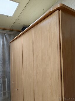 Šatní skříň - 11