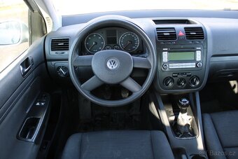Volkswagen Golf 1,9TDI 77KW, STK 2/2026, KLIMA, r.v. 2004 - 11