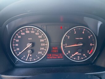 BMW 318i E90 FACELIFT - 11