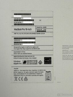 MacBook Pro M1 Max 16", 64 GB RAM, 2TB SSD - 11