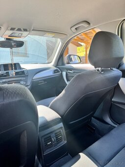 BMW 118D - 11