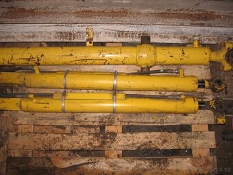 pístnice hydraulika nakladač štípačka - 11