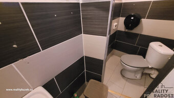 Pronájem obchodního prostoru- Olomouc - 11