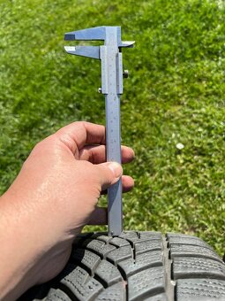 Octavia - originál komplet zimní kola. 7mm. Přivezu. - 11