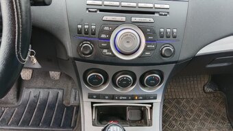 Mazda 3 1.6 d 80KW - 11