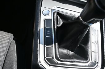 Volkswagen Passat 1.6TDI 88KW Comfortline 6/2015 - 11