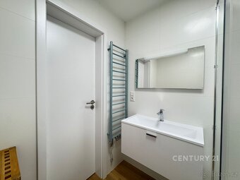 Pronájem bytu 3+1/B, po kompletní rekonstrukci, Vodňanská ul - 11