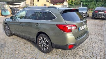 Subaru Outback 2,5i 4x4 - 11