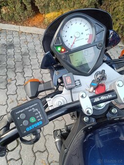 Suzuki SV 650 Zánovní Top Stav 11.500 Km - 11